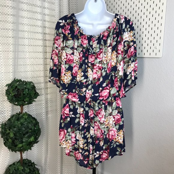 🎁🎄Kori S/S Romper | Navy w/ Floral | Small - Picture 5 of 9